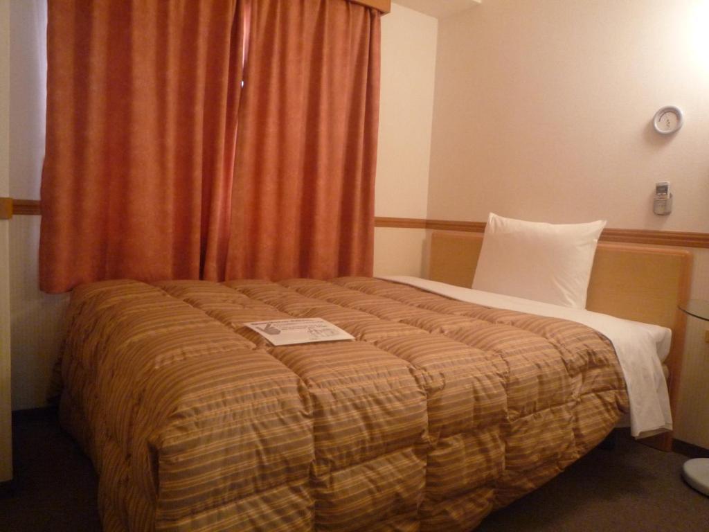 Toyoko Inn Hiroshima Heiwa-Odori Номер фото